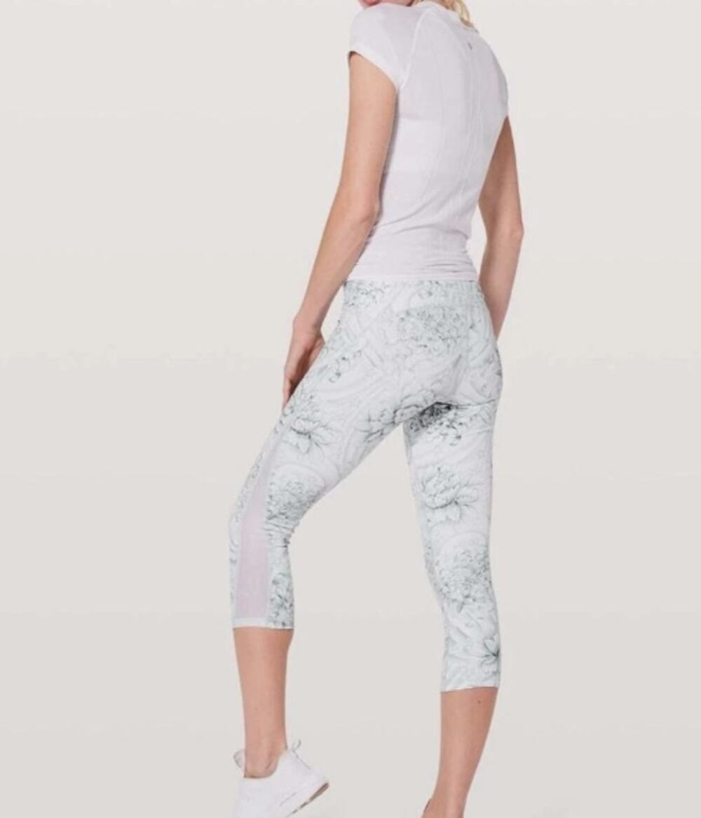 Lululemon Train Times Legging Sz 4 Twine White Multi 25" Inseam